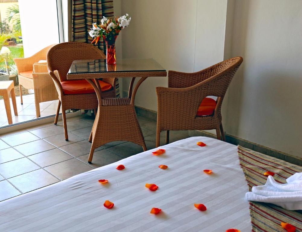 West Coast View Studios & Appartment Flic en Flac Экстерьер фото